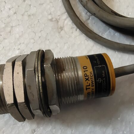 OMRON TL-XP10 (Proximity Sensor)