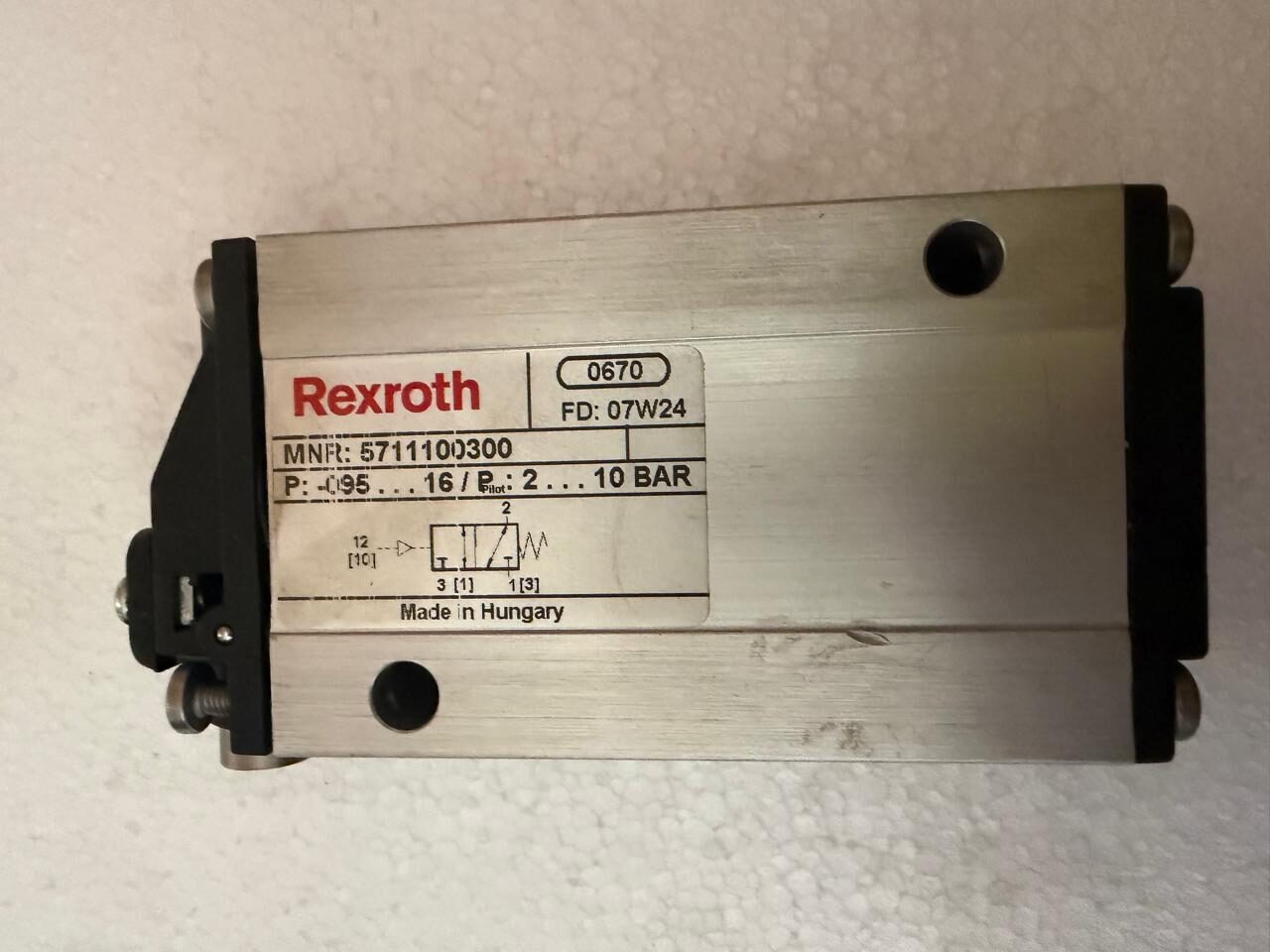 Rexroth 5771100300 Piloted Air Control Valve 2-10 BAR