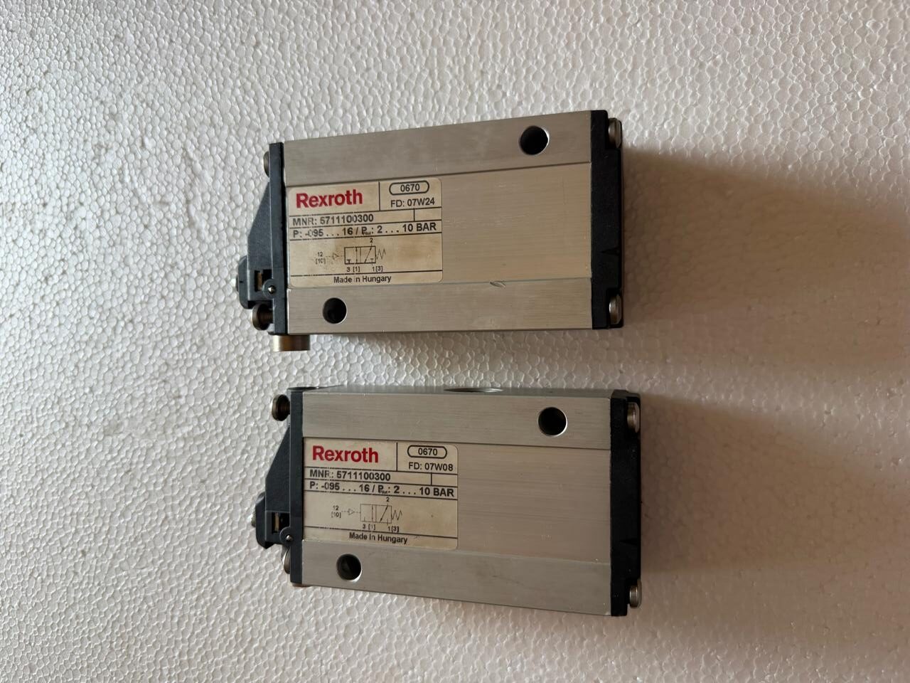 Rexroth 5771100300 Piloted Air Control Valve 2-10 BAR - Image 2