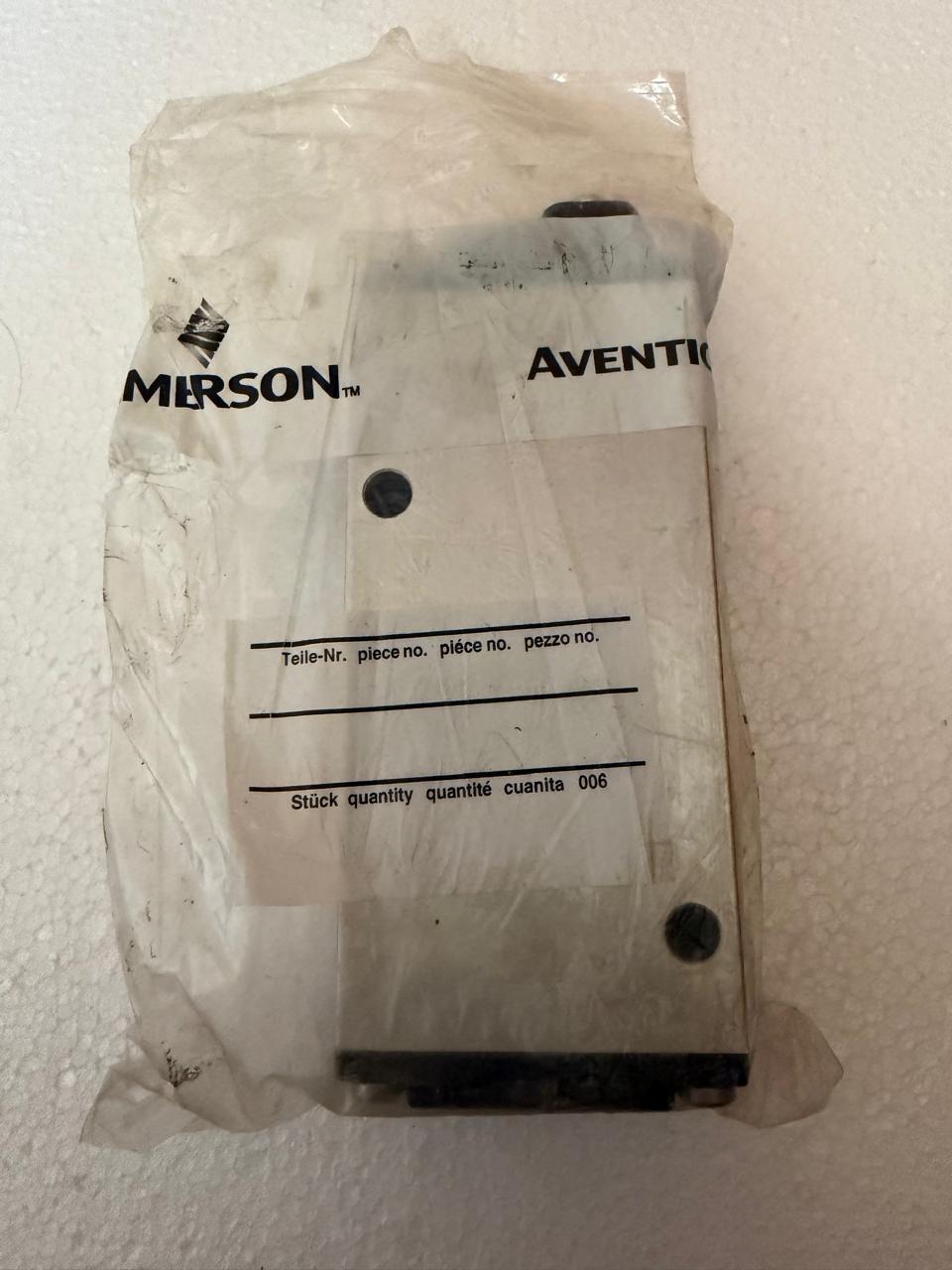 Aventics Pneumatic Directional Control Valve - Image 2